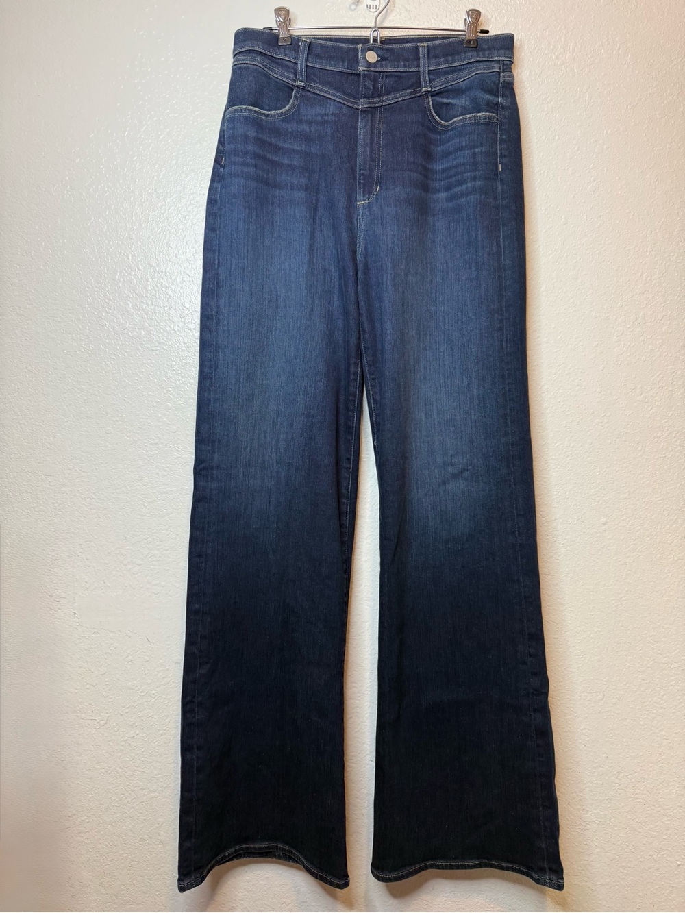 Joe’s Jeans High Rise Wide Leg Dark Denim Jean Whisker Wash Size 31 Preppy Baggy